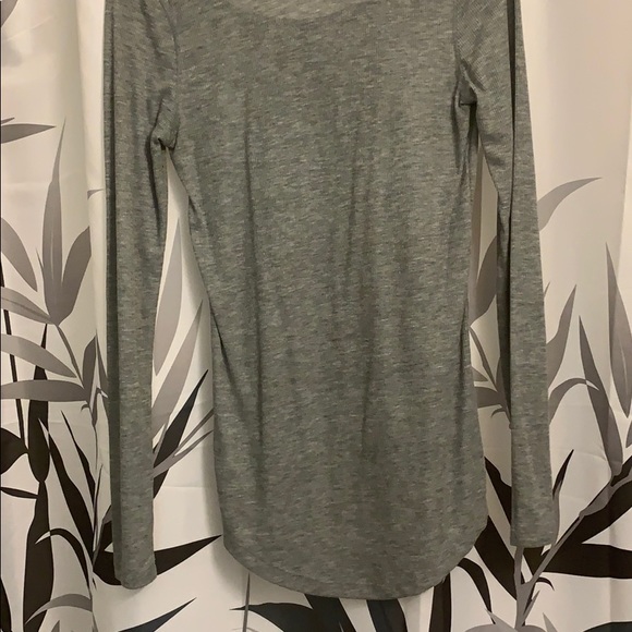 Grey long sleeve - Picture 4 of 4